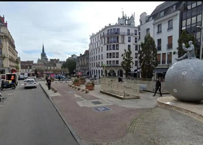 Terrasse Godrans En Plein Coeur De Ville